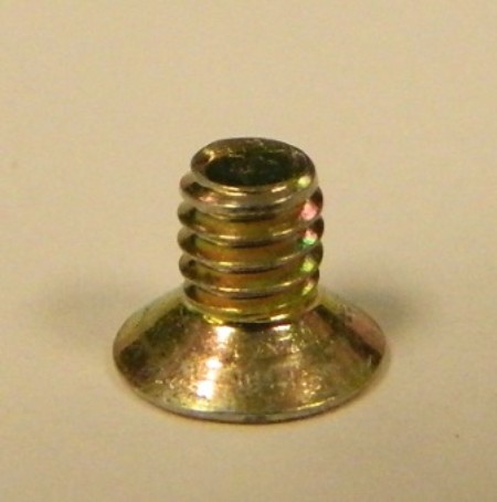 Screw - Needle Plate (Machines Without A Thread Cutter)